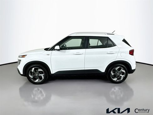 Used 2023 Hyundai Venue SEL image 8