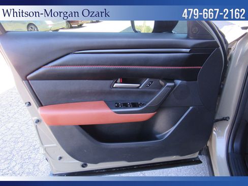 Used 2023 MAZDA CX-50 Meridian Edition w/ Apex Package AWD/4WD image 32