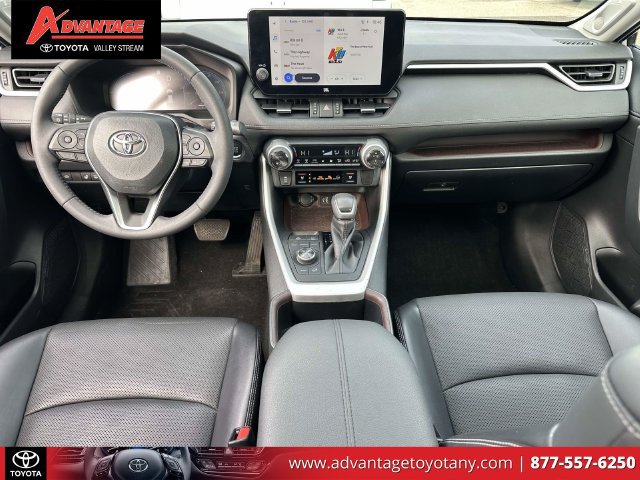 Certified 2023 Toyota RAV4 Limited w/ Limited Grade Weather Package AWD/4WD image 17
