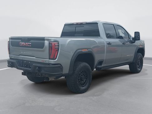 Used 2024 GMC Sierra 2500 AT4X w/ AT4X AEV Edition image 5