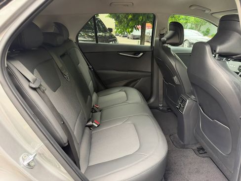 Used 2023 Kia Niro Wind w/ Wind Preserve Package FWD image 19