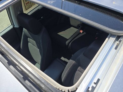 Used 2024 Honda CR-V EX image 3