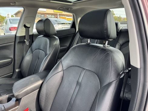 Used 2017 Kia Optima EX w/ Premium Package image 13