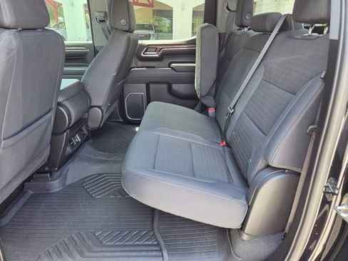 Used 2023 Chevrolet Silverado 1500 LT Trail Boss w/ Protection Package AWD/4WD image 6