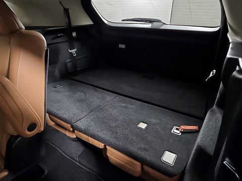 Used 2022 Lexus RX 350L FWD w/ Premium Package image 11