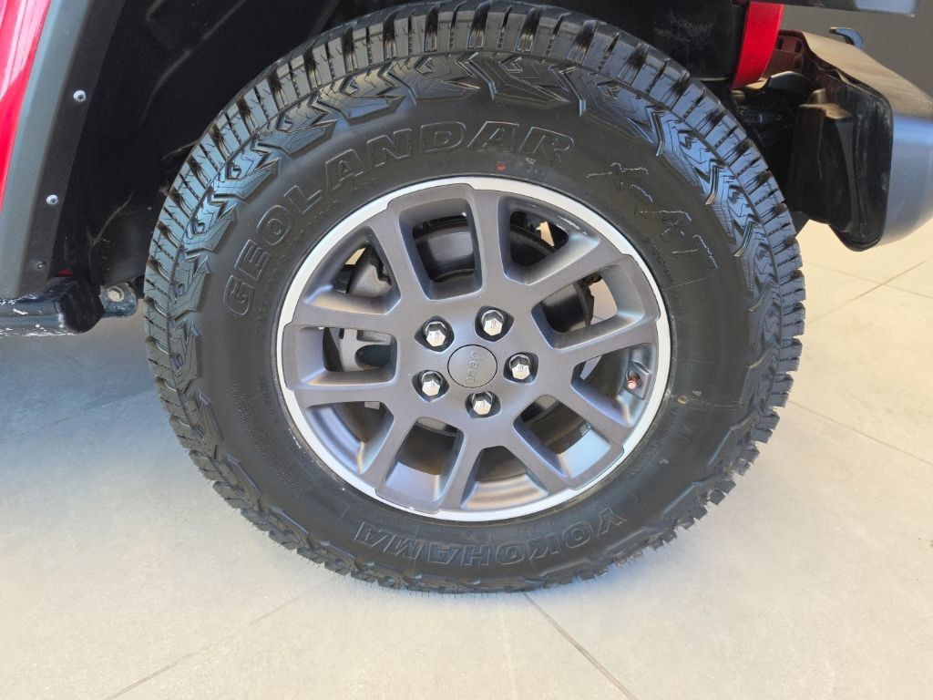 Used 2021 Jeep Gladiator Overland w/ Popular Equipment Package AWD/4WD image 56