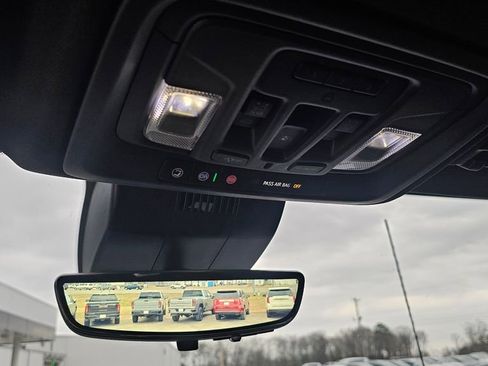 Used 2024 GMC Sierra 2500 AT4 w/ AT4 Premium Plus Package image 16