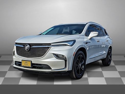 Used 2024 Buick Enclave Essence w/ Sport Touring Edition image 3