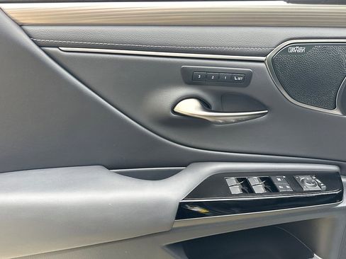 New 2024 Lexus ES 350 F Sport w/ Accessory Package (Z1) image 8