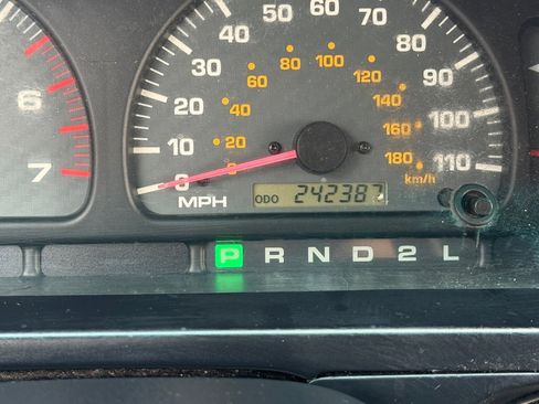 Used 2000 Toyota 4Runner 2WD image 22