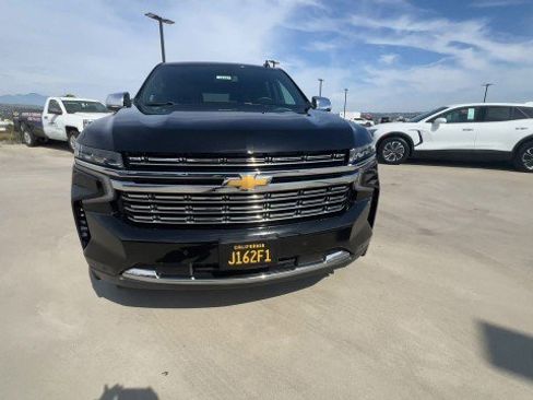 Used 2023 Chevrolet Tahoe Premier image 3
