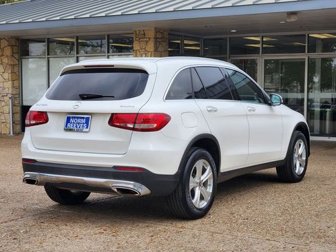 Used 2018 Mercedes-Benz GLC 300 4MATIC image 7