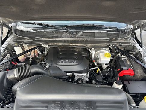 Used 2024 RAM 2500 Big Horn image 24
