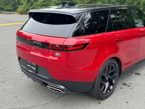 Used 2023 Land Rover Range Rover Sport SE AWD/4WD image 22