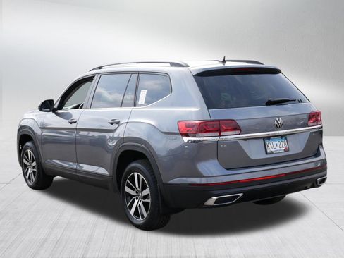 Certified 2023 Volkswagen Atlas SE image 5