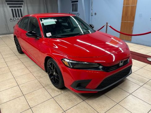 Used 2023 Honda Civic Sport image 6