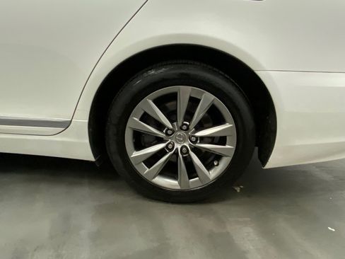Used 2014 Lexus LS 460 AWD w/ Comfort Package image 18
