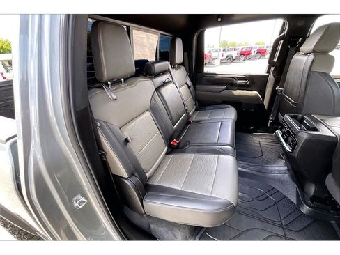 Used 2024 Chevrolet Silverado 2500 ZR2 w/ Technology Package AWD/4WD image 29