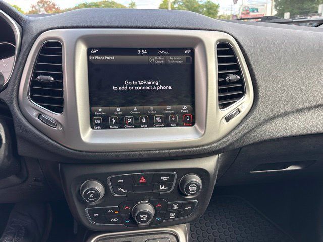 Used 2018 Jeep Compass Latitude w/ Popular Equipment Group AWD/4WD image 18