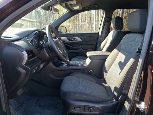 Used 2023 Chevrolet Traverse LT AWD/4WD image 14