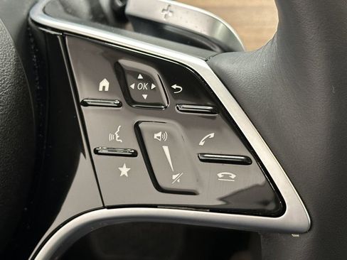 Certified 2024 Mercedes-Benz GLE 350 4MATIC w/ AMG Line Exterior image 32