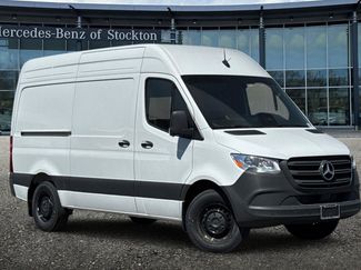 New 2026 Mercedes-Benz Sprinter 2500 video 2