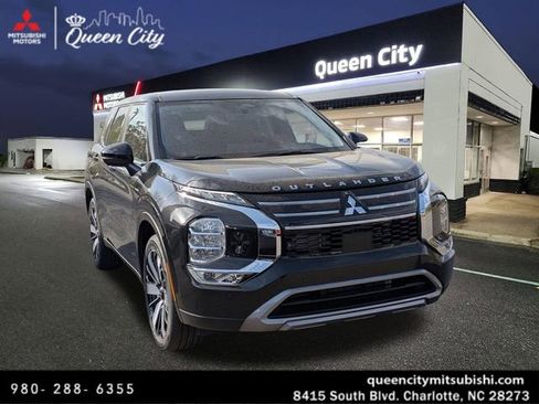 New 2026 Mitsubishi Outlander SE FWD image 1
