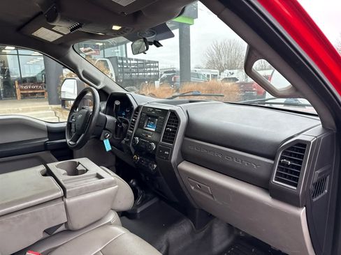 Used 2019 Ford F550 4x4 Regular Cab Super Duty image 21