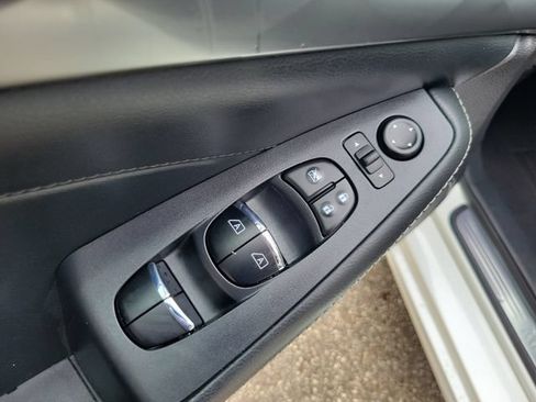 Used 2023 Nissan Maxima SV w/ Floor Mat Group FWD image 15