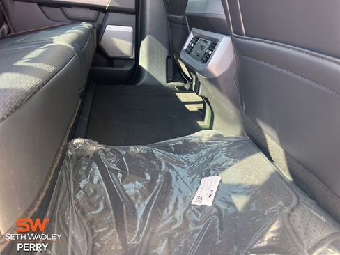 New 2025 Ford F350 Lariat w/ Lariat Ultimate Package image 16