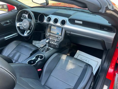 Used 2019 Ford Mustang Premium RWD image 23