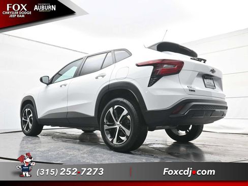 Used 2024 Chevrolet Trax RS image 20