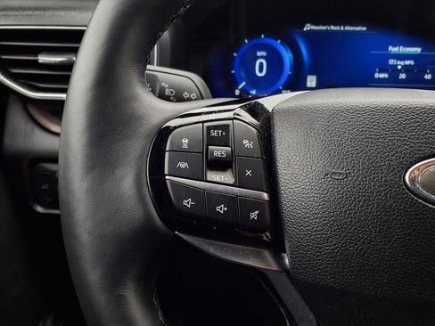 Used 2022 Ford Explorer Platinum w/ Equipment Group 601A image 19