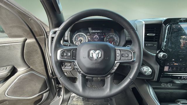 Used 2025 RAM 1500 Laramie AWD/4WD image 11