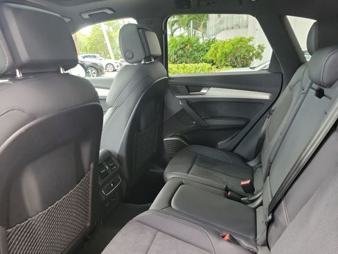 Used 2024 Audi Q5 e Premium Plus w/ Premium Plus Package AWD/4WD image 12
