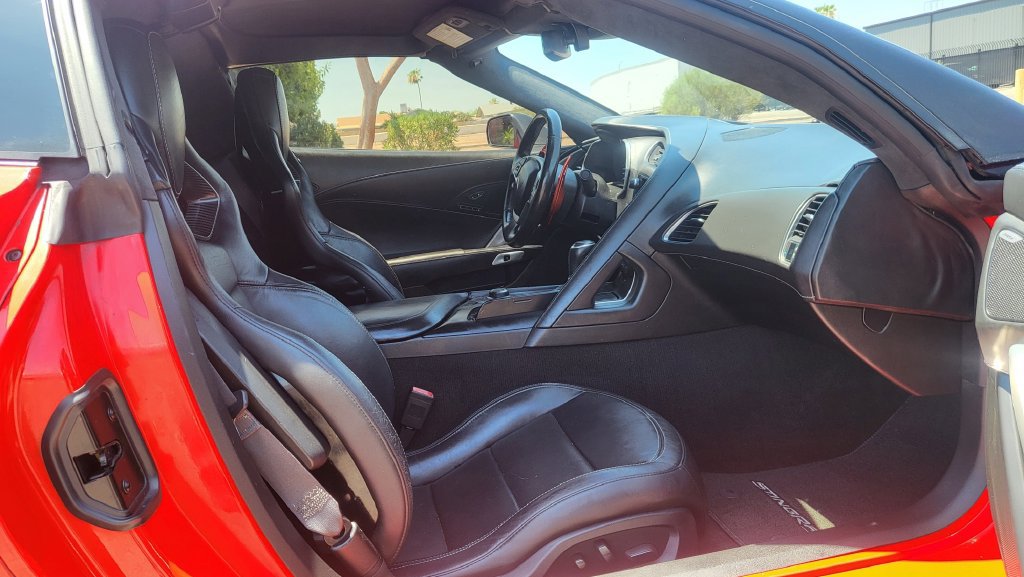 Used 2015 Chevrolet Corvette Stingray Coupe w/ 3LT Preferred Equipment Group RWD image 20