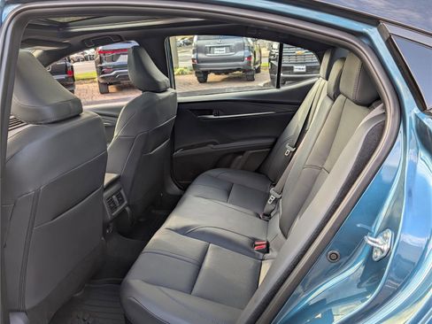 Used 2025 Toyota Camry XSE image 15