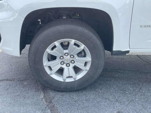 Used 2022 Chevrolet Colorado LT w/ LT Convenience Package AWD/4WD image 12