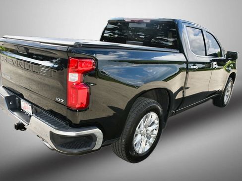 Used 2020 Chevrolet Silverado 1500 LTZ w/ LTZ Premium Package AWD/4WD image 7