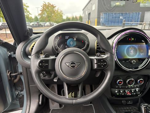 Used 2024 MINI Cooper Clubman S w/ MINI Untold Edition FWD image 18