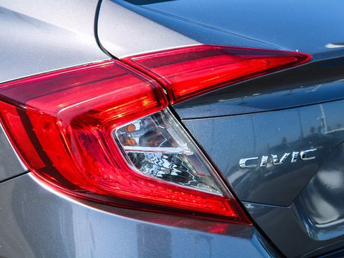 Used 2018 Honda Civic LX image 10