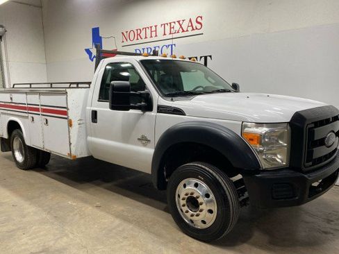 Used 2015 Ford F550 2WD Regular Cab Super Duty image 3