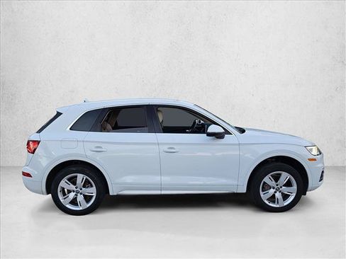 Used 2019 Audi Q5 2.0T Premium Plus w/ Premium Plus Package AWD/4WD image 4