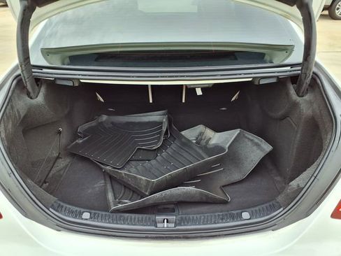 Used 2018 Mercedes-Benz E 300 image 11