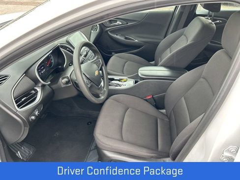 Used 2023 Chevrolet Malibu LT w/ Driver Confidence Package FWD image 5