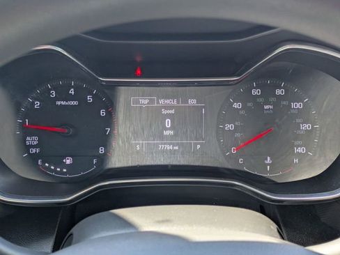 Used 2021 Chevrolet TrailBlazer LT w/ Convenience Package FWD image 16