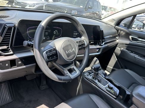 Certified 2023 Kia Sportage EX FWD image 21