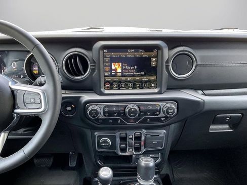 Used 2023 Jeep Wrangler Unlimited Sahara w/ Cold Weather Group AWD/4WD image 13