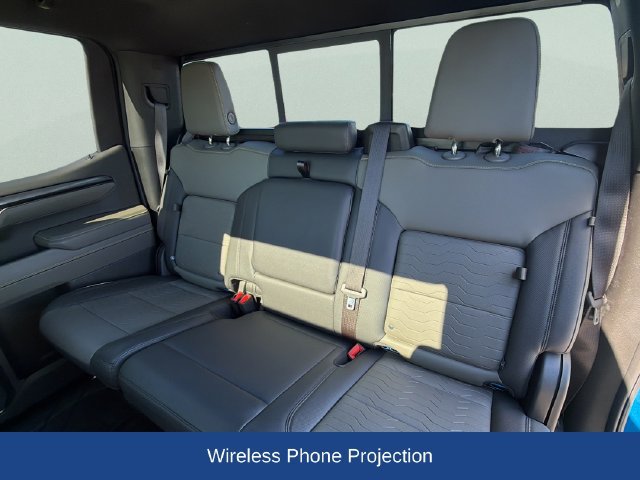 Used 2023 Chevrolet Silverado 1500 ZR2 w/ Technology Package AWD/4WD image 18