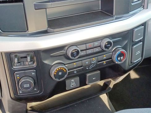 New 2025 Ford F350 XLT image 13